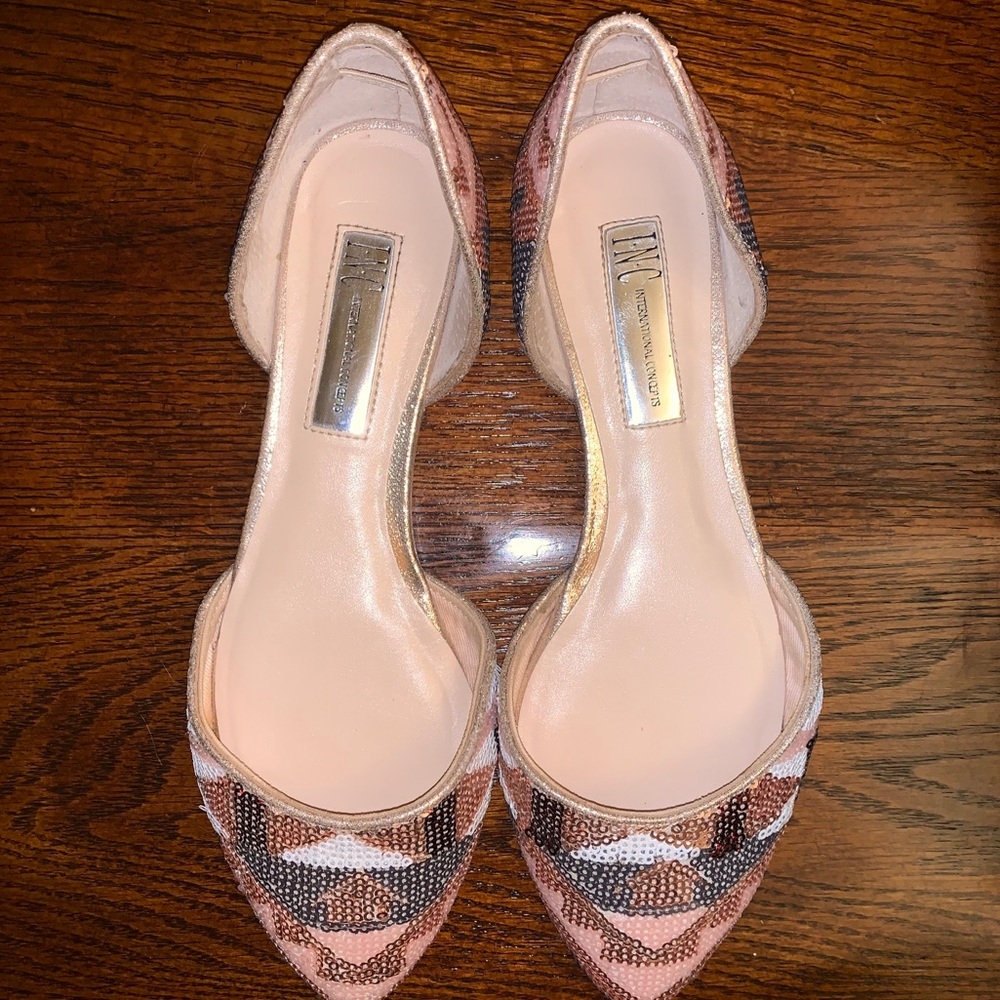 NWOT INC beaded flats✨